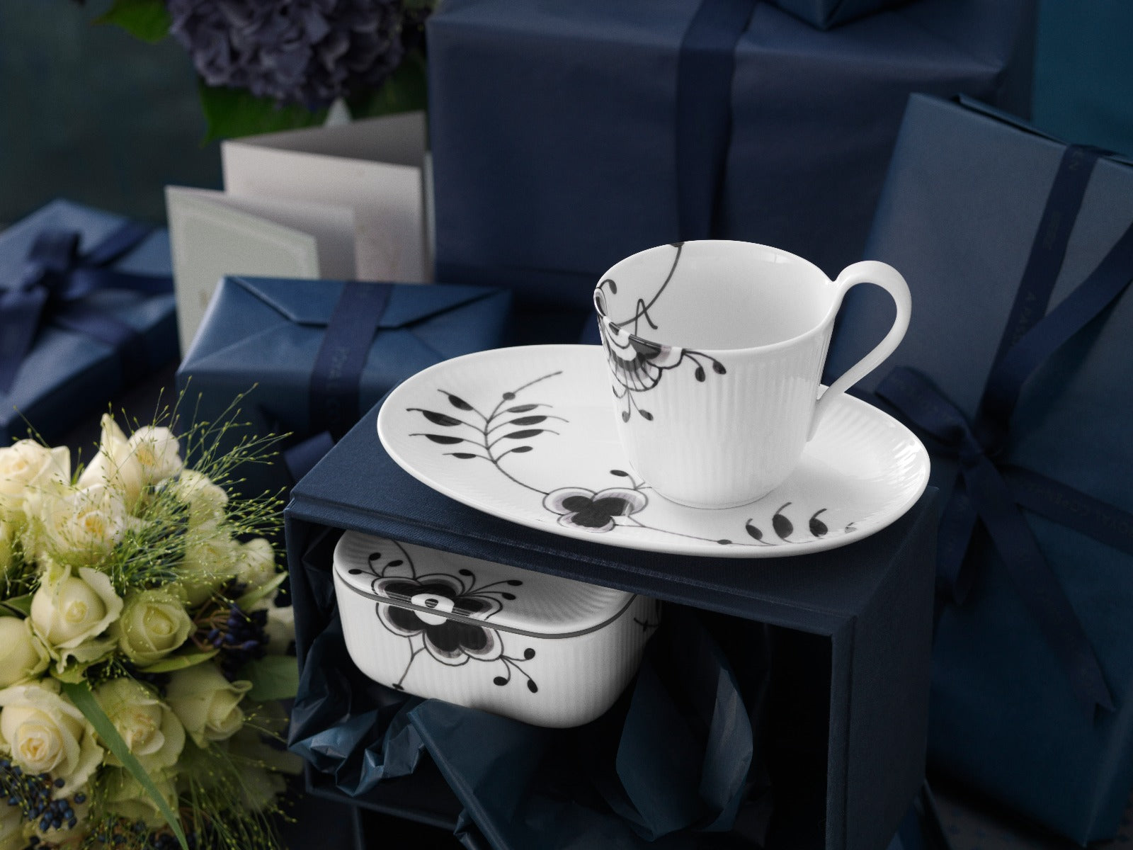 Royal Copenhagen Sort Mega riflet asiette - 23 cm. - Bahne